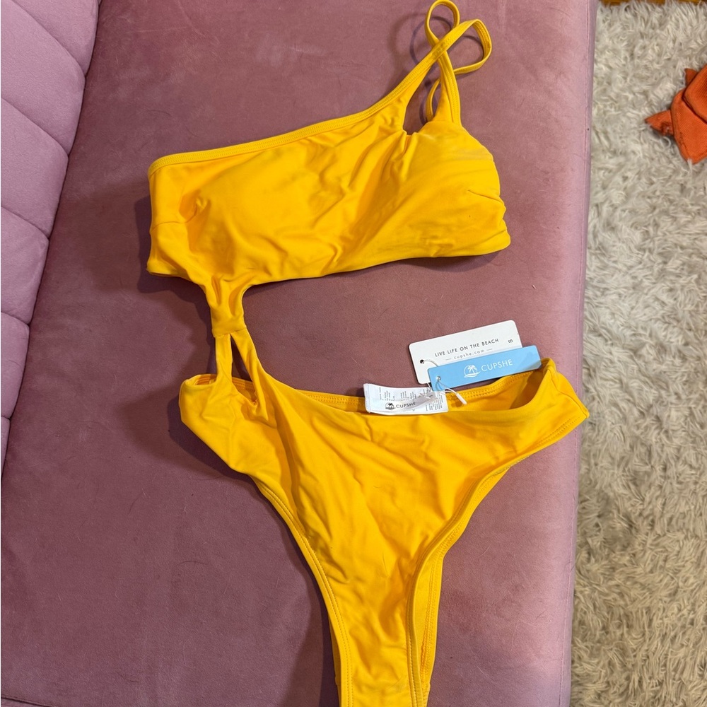 Yellow One-Shoulder Swimsuit